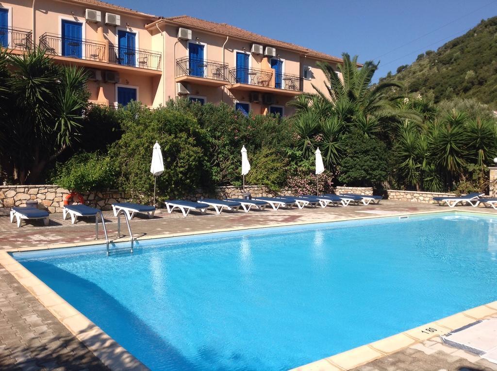 Hotel Nostos Frikes 外观 照片