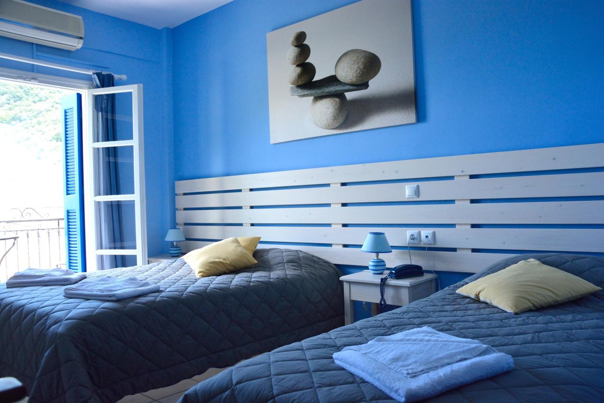 Hotel Nostos Frikes 外观 照片