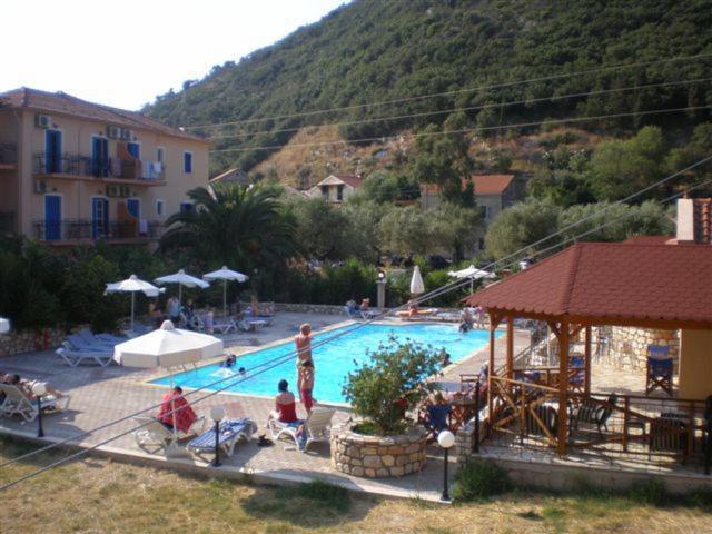 Hotel Nostos Frikes 外观 照片