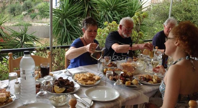 Hotel Nostos Frikes 外观 照片