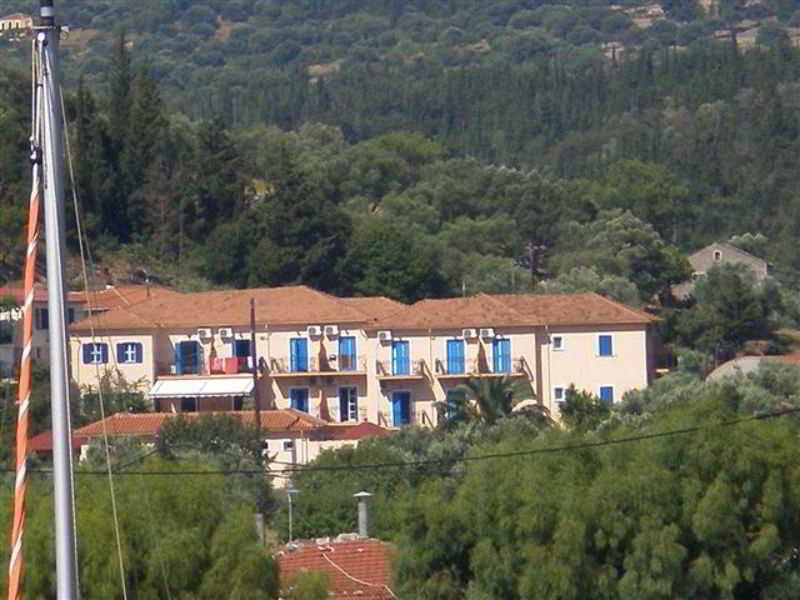 Hotel Nostos Frikes 外观 照片