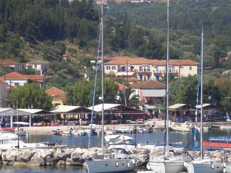 Hotel Nostos Frikes 外观 照片
